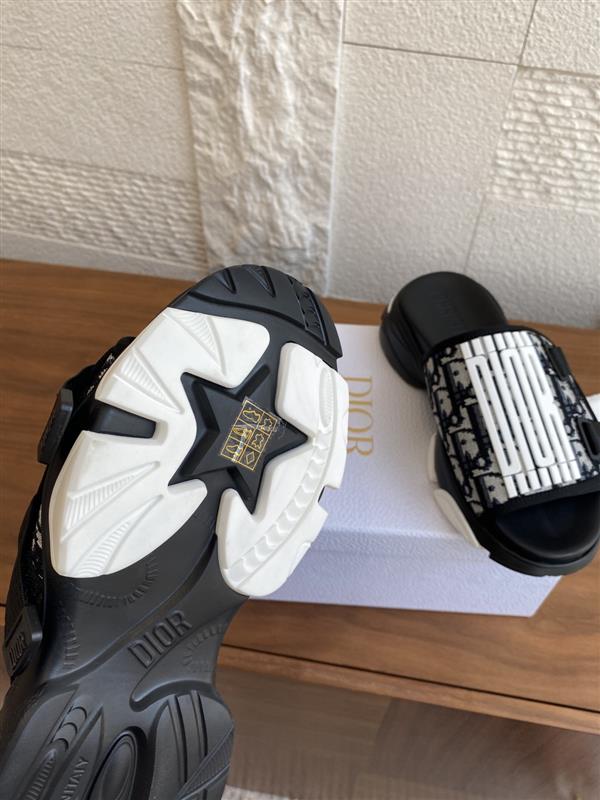 20251128184323224 280